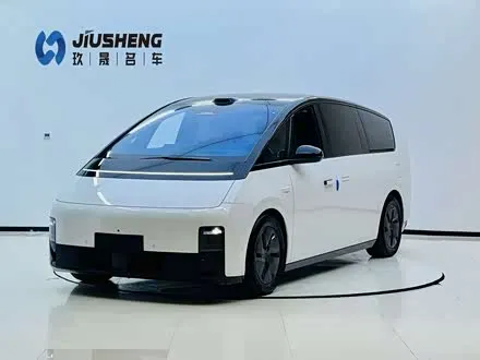 LI AUTO MEGA 2025