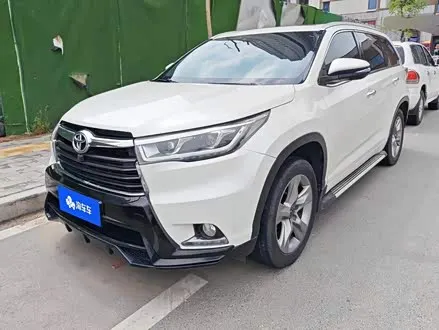 TOYOTA HIGHLANDER — из Китая под ключ