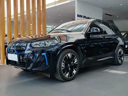 BMW IX3 2022