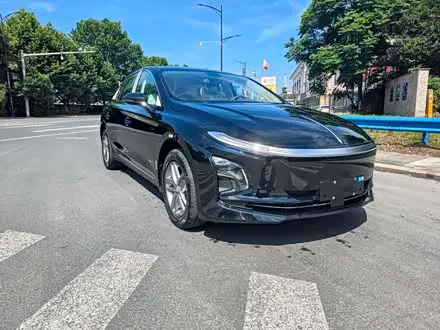 HONGQI E-QM5 — из Китая под ключ
