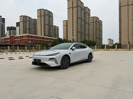 GEELY GALAXY 8 — из Китая под ключ