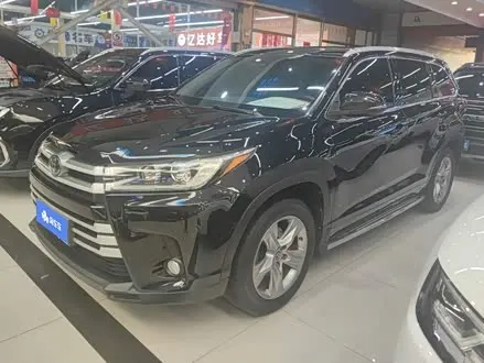 TOYOTA HIGHLANDER — из Китая под ключ