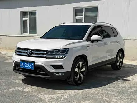 VOLKSWAGEN THARU — из Китая под ключ