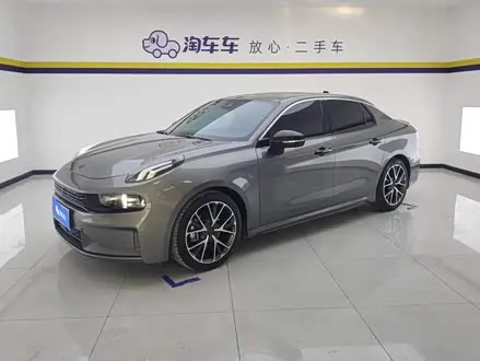 LYNK & CO 03 2022