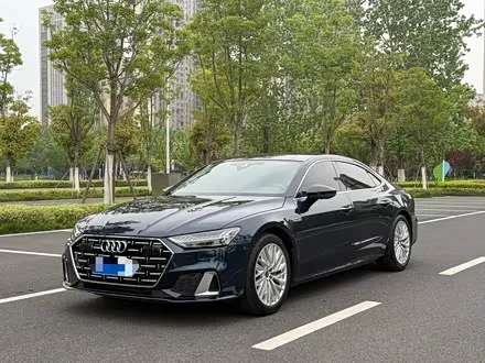AUDI A7L 2022