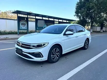 VOLKSWAGEN BORA 2023