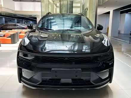 LYNK & CO 01 2023