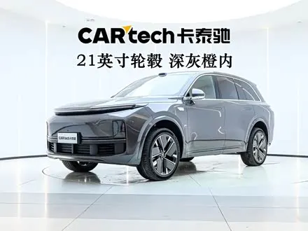 LI AUTO L8 2025