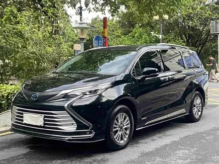 TOYOTA SIENNA — из Китая под ключ