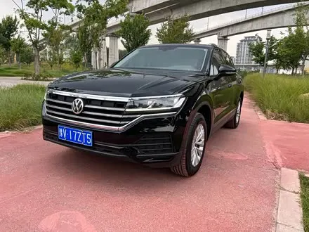 VOLKSWAGEN TOUAREG — из Китая под ключ