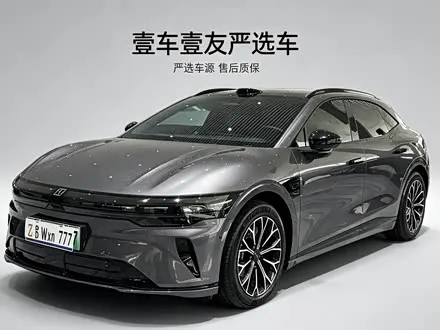 ZEEKR 007GT 2025