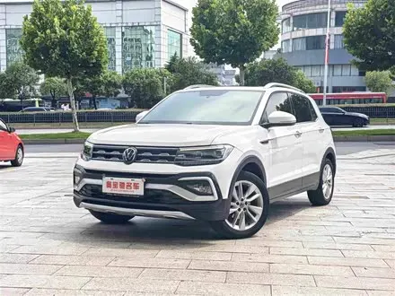 VOLKSWAGEN T-CROSS 2021 — 56 000 км, Китай — под ключ — фото 1