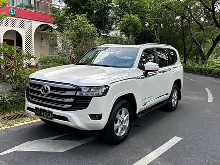 TOYOTA LAND CRUISER LC300 — из Китая под ключ