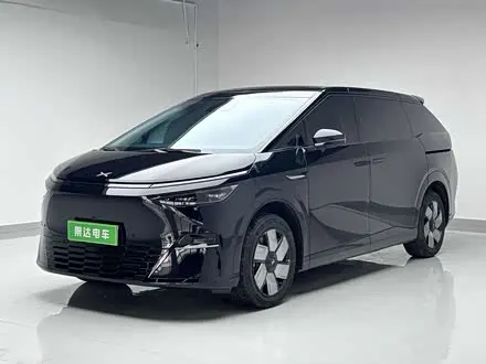 XPENG X9 2024