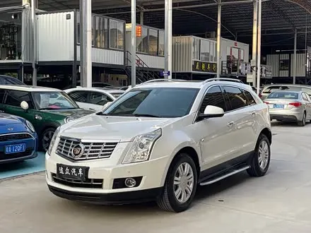 CADILLAC SRX 2015 — 96 000 км, Китай — под ключ — фото 1