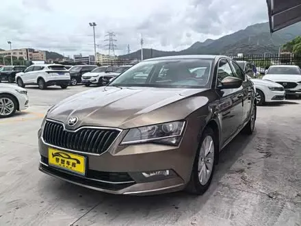 SKODA SUPERB 2018