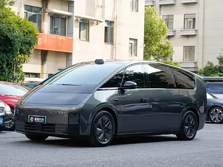 LI AUTO MEGA 2024