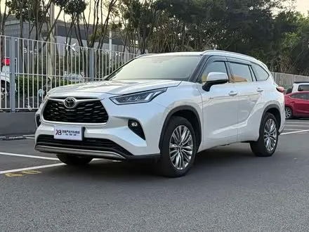 TOYOTA HIGHLANDER — из Китая под ключ
