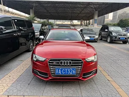 AUDI S5 2012