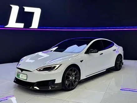 TESLA MODEL S 2017