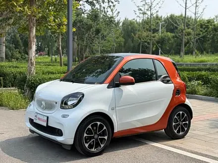 SMART FORTWO 2015 — 52 000 км, Китай — под ключ — фото 1
