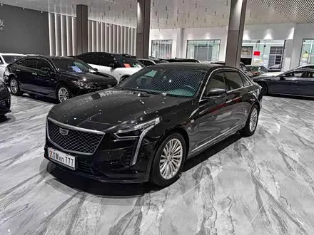 CADILLAC CT6 2019 — 80 000 км, Китай — под ключ — фото 1