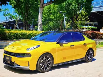 LYNK & CO 03 2019