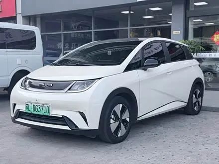 BYD DOLPHIN 2023