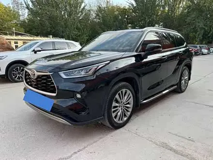 TOYOTA HIGHLANDER — из Китая под ключ
