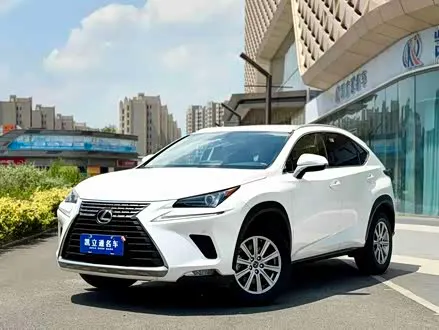 LEXUS NX 2018 — 75 000 км, Китай — под ключ — фото 1
