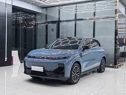 LEAPMOTOR B10 2025