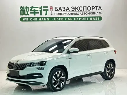 SKODA KAROQ 2022 — 32 400 км, Китай — под ключ — фото 1