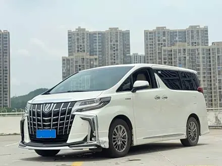 TOYOTA ALPHARD 2019 — 42 100 км, Китай — под ключ — фото 1