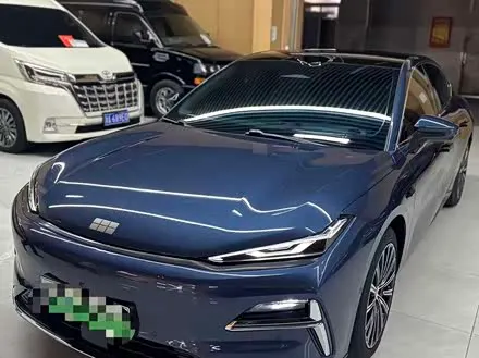 GEELY GALAXY 8 2025