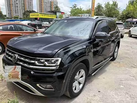 VOLKSWAGEN TERAMONT 2020