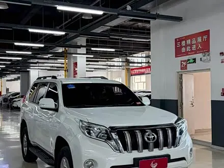 TOYOTA PRADO 2010