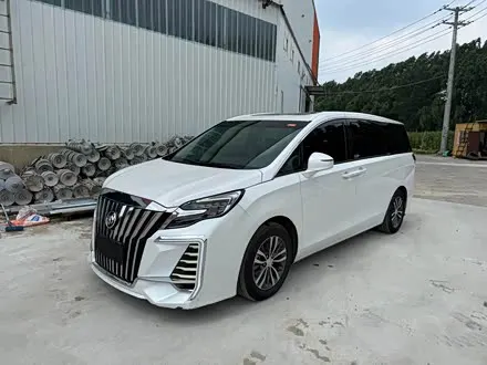 BUICK GL8 — из Китая под ключ