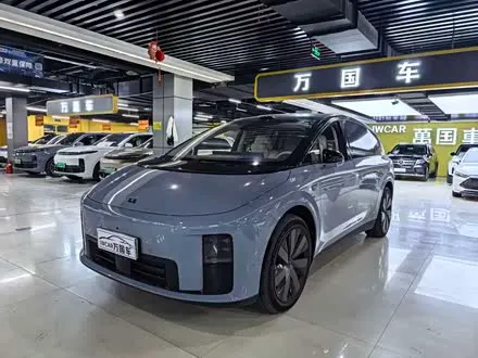 LI AUTO I8 — из Китая под ключ