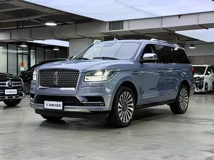 LINCOLN NAVIGATOR 2019