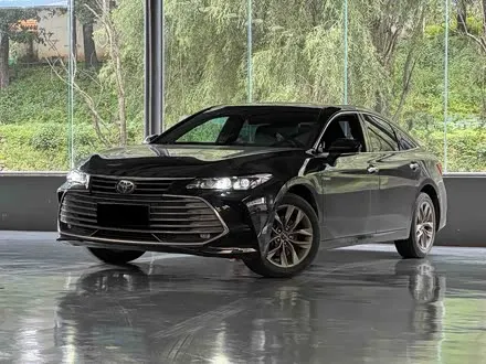 TOYOTA AVALON 2019 — 61 000 км, Китай — под ключ — фото 1