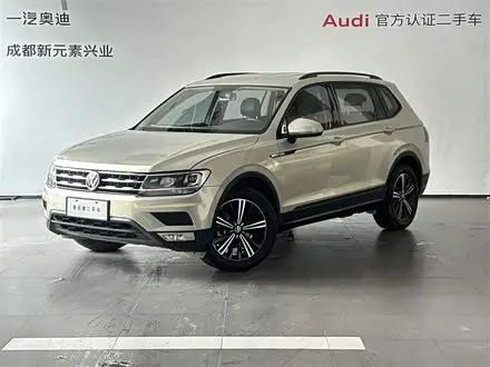 VOLKSWAGEN TIGUAN L 2021