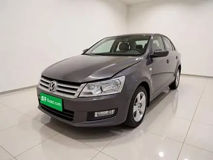 VOLKSWAGEN SANTANA 2015