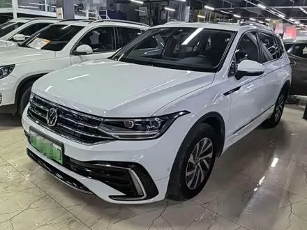 VOLKSWAGEN TIGUAN L 2023