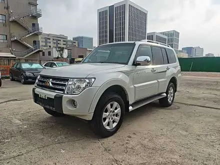 MITSUBISHI PAJERO — из Кореи под ключ