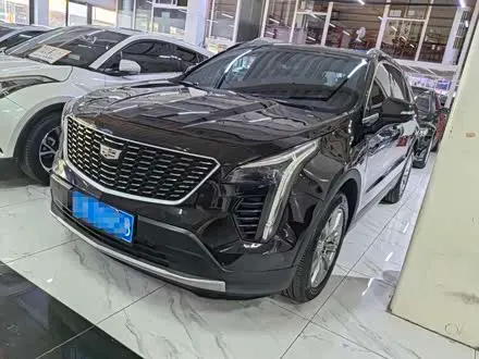 CADILLAC XT4 2020 — 65 000 км, Китай — под ключ — фото 1
