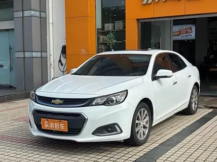 CHEVROLET MALIBU 2017 — 100 000 км, Китай — под ключ — фото 1
