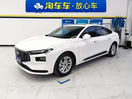 FORD MONDEO 2025