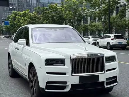 ROLLS-ROYCE CULLINAN 2024