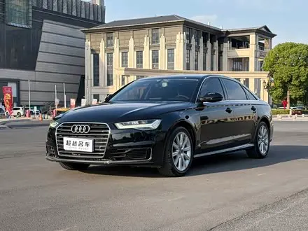 AUDI A6L 2018 — 125 000 км, Китай — под ключ — фото 1