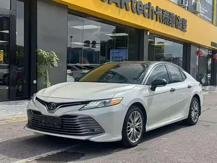 TOYOTA CAMRY 2019 — 60 000 км, Китай — под ключ — фото 1